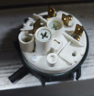 PRESSURE SWITCH 4P - 003-*PS-2801861100