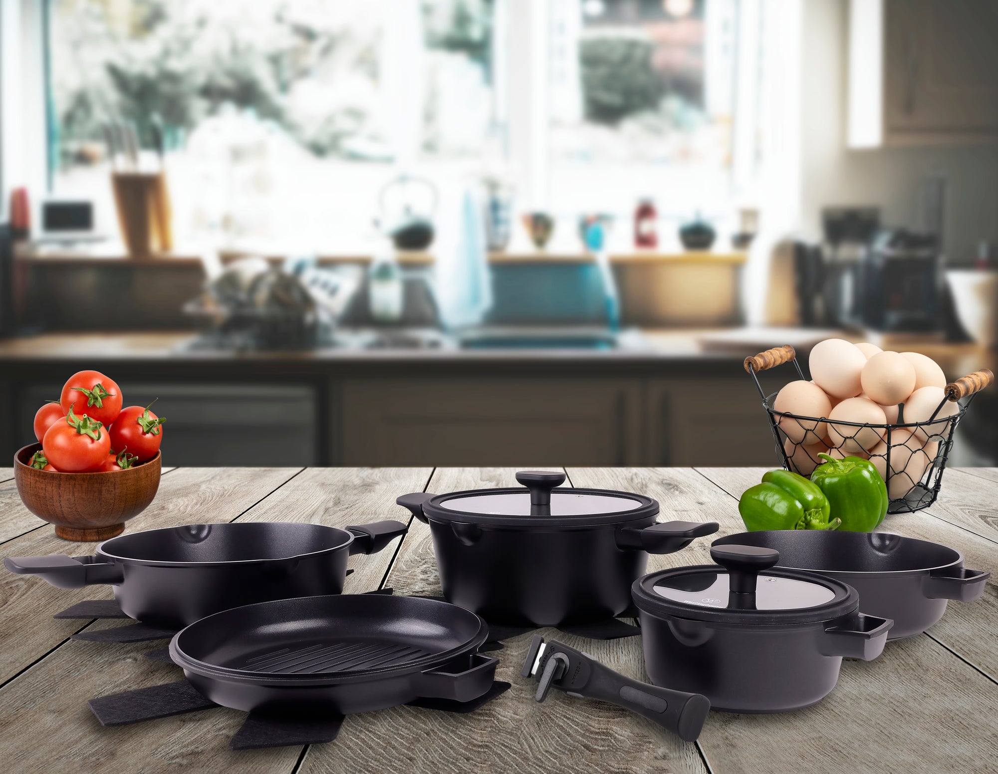 Westinghouse 8 Piece Detachable Handle Cookware Set | Stackable Non-Stick Pots & Pans Set | Space Saving Kitchen Cookware | WCCS208011A